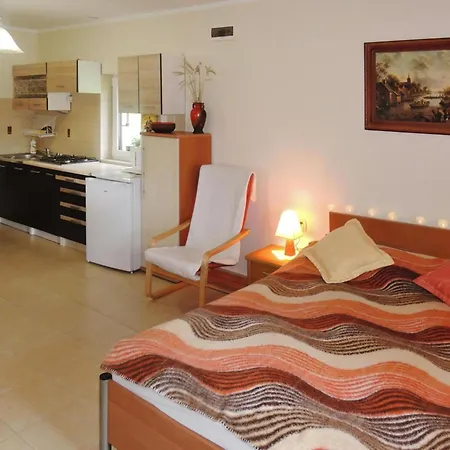 Holiday Home In Kolczewo Near Baltic Beaches, Cleaning Included 쿠크제보