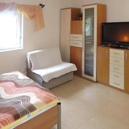 Holiday Home In Kolczewo Near Baltic Beaches, Cleaning Included 쿠크제보